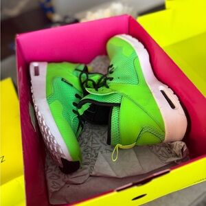 Zumba air classic remix green sz 7